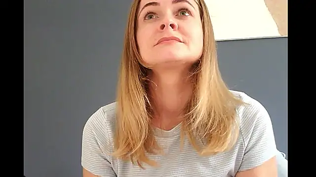 Snapshot of Ginger-bb chatting on September 2025 01:38:02 PM Ginger-bb online show from September 2025 01:38:02 PM