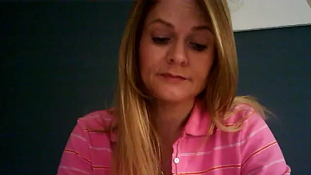 Ginger-bb online show from October 2025 08:01:02 AM