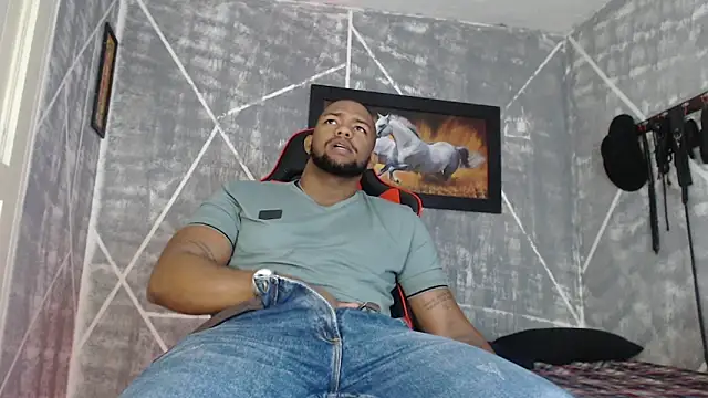 Snapshot of big_blackmen19 chatting on December 2025 01:12:02 PM big blackmen19 online show from December 2025 01:12:02 PM