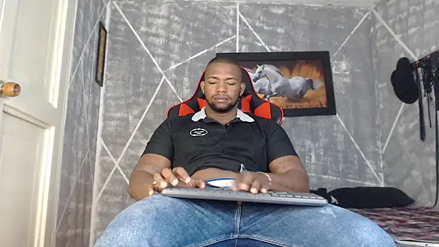 Snapshot of big_blackmen19 chatting on November 2025 04:11:02 PM big blackmen19 online show from November 2025 04:11:02 PM