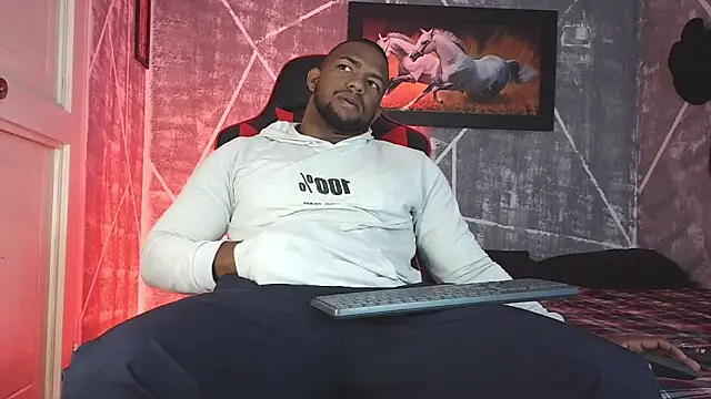 Snapshot of big_blackmen19 chatting on October 2025 01:01:02 PM big blackmen19 online show from October 2025 01:01:02 PM