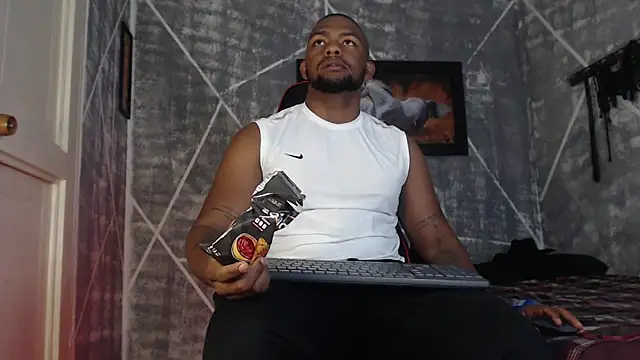 Snapshot of big_blackmen19 chatting on December 2025 02:38:01 AM big blackmen19 online show from December 2025 02:38:01 AM