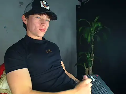 Logan sixxer online show from November 2025 11:15:02 PM