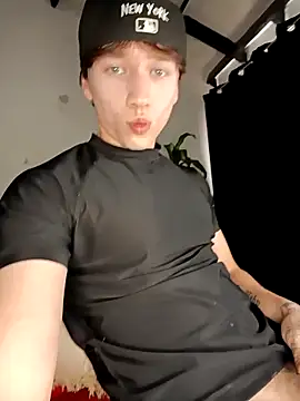 Logan sixxer online show from November 2025 03:34:02 PM