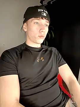 Snapshot of Logan_sixxer chatting on September 2025 10:48:02 PM Logan sixxer online show from September 2025 10:48:02 PM