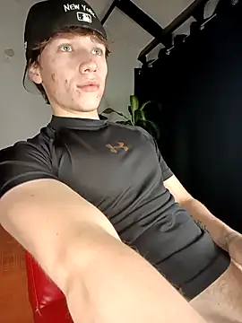 Logan sixxer online show from December 2025 02:59:02 AM