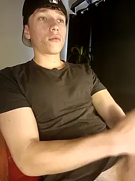 Snapshot of Logan_sixxer chatting on September 2025 07:42:02 PM Logan sixxer online show from September 2025 07:42:02 PM