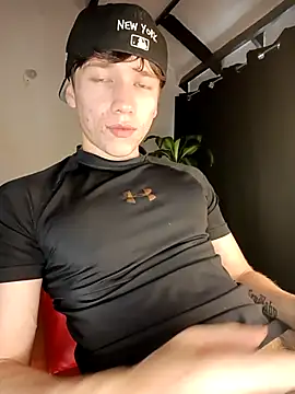 Snapshot of Logan_sixxer chatting on November 2025 09:53:01 PM Logan sixxer online show from November 2025 09:53:01 PM