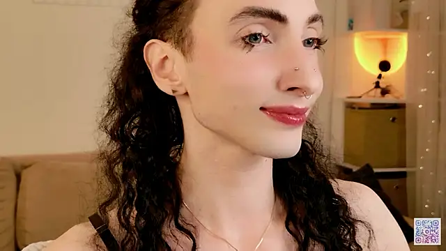 Snapshot of Queen_of_tease chatting on February 2026 10:07:01 PM Queen of tease online show from February 2026 10:07:01 PM