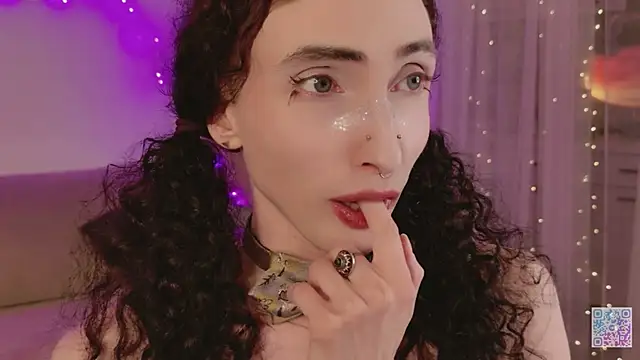 Queen of tease online show from May 2026 12:24:02 AM