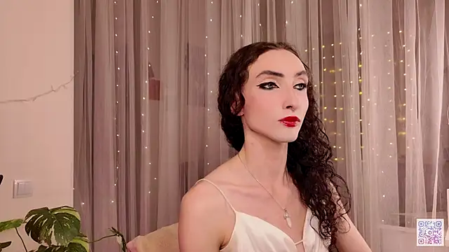 Queen of tease online show from October 2025 05:36:02 PM