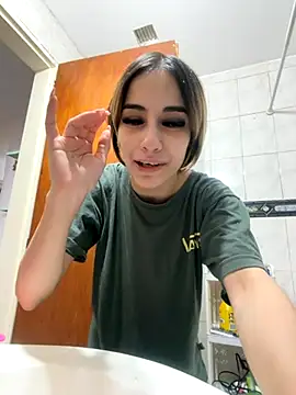 Babylovetiernax online show from November 2025 05:13:01 PM