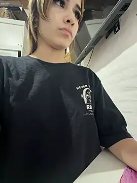 Babylovetiernax online show from February 2026 11:59:02 PM