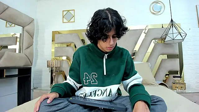 Ibratxandy online show from November 2025 11:58:02 AM