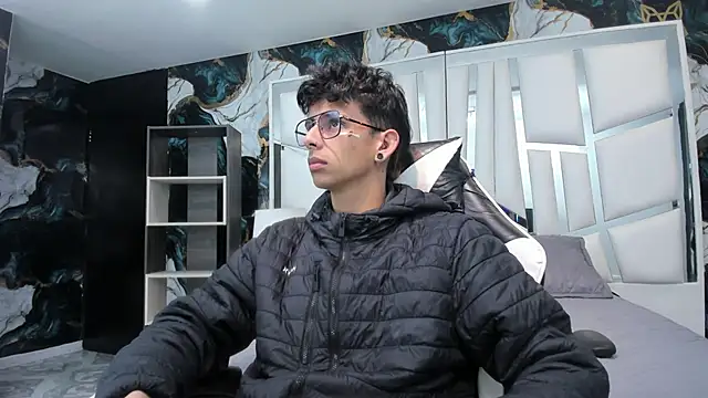 Ibratxandy online show from April 2026 11:57:01 AM