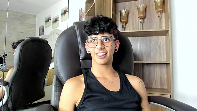 Ibratxandy online show from March 2026 09:19:02 PM