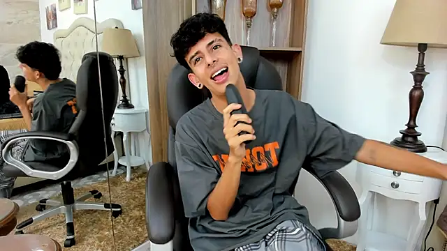 Ibratxandy online show from May 2026 12:05:02 AM