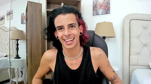 Ibratxandy online show from February 2026 07:10:01 PM