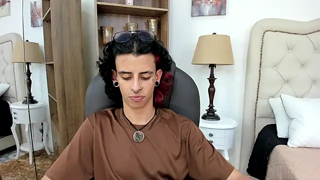 Ibratxandy online show from February 2026 09:14:01 PM