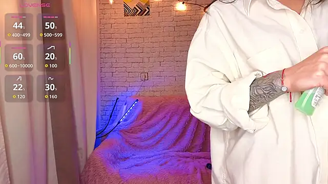 ReginaFoXXXy online show from November 2025 09:23:02 AM