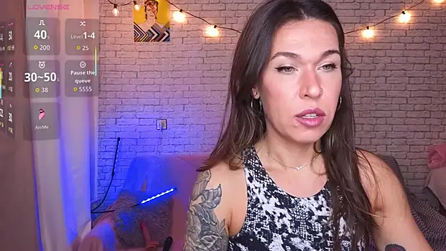 Snapshot of ReginaFoXXXy chatting on October 2025 11:00:02 AM ReginaFoXXXy online show from October 2025 11:00:02 AM