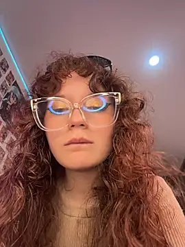 Snapshot of Sharon_Black chatting on July 2026 01:45:02 AM Sharon Black online show from July 2026 01:45:02 AM