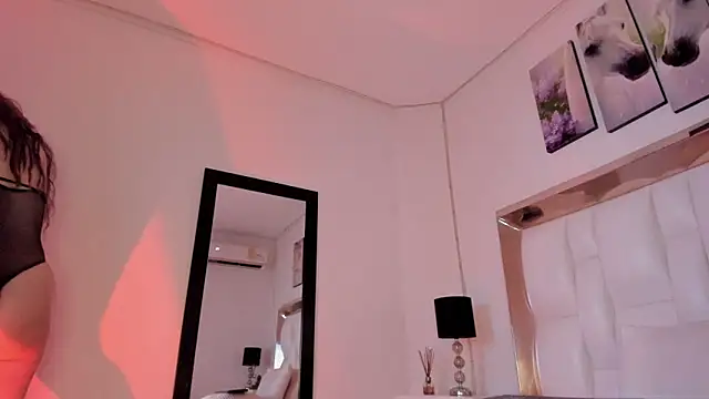 SamanttaMilf online show from October 2025 03:14:01 PM