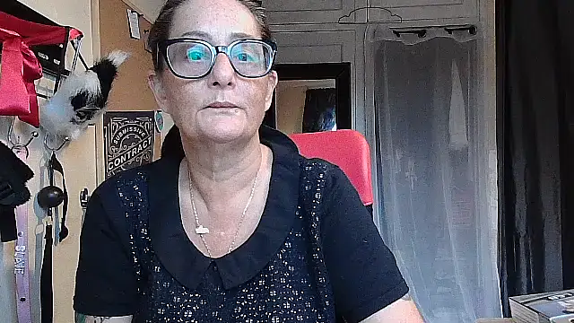 Snapshot of Mistress-Ivy51 chatting on October 2025 07:44:02 AM Mistress-Ivy51 online show from October 2025 07:44:02 AM