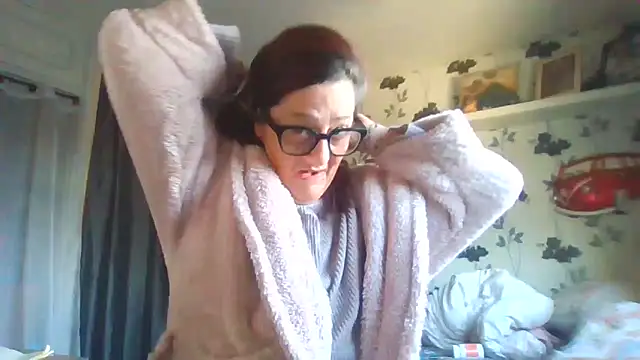 Mistress-Ivy51 online show from April 2026 06:26:01 AM