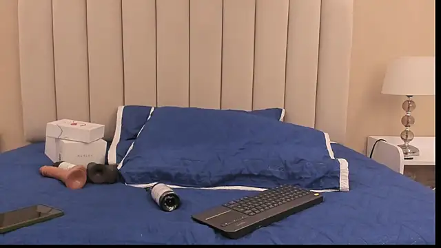 Rachel Donnelly online show from November 2025 04:34:02 AM