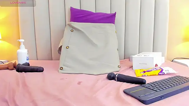 Rachel Donnelly online show from March 2026 02:29:01 AM