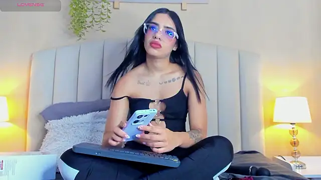 Rachel Donnelly online show from March 2026 02:35:01 AM