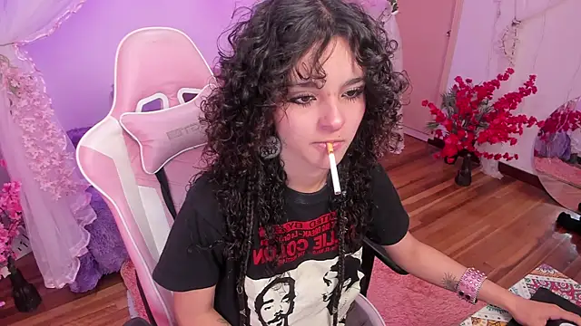 bunny curly online show from October 2025 02:07:01 PM