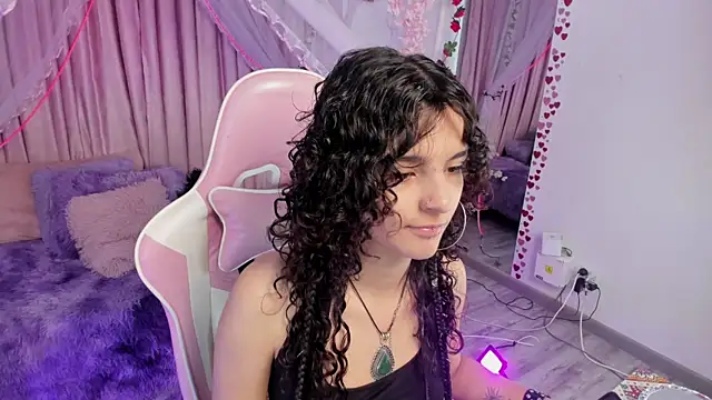 bunny curly online show from September 2025 12:27:01 PM