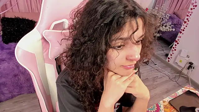 bunny curly online show from September 2025 12:56:02 PM