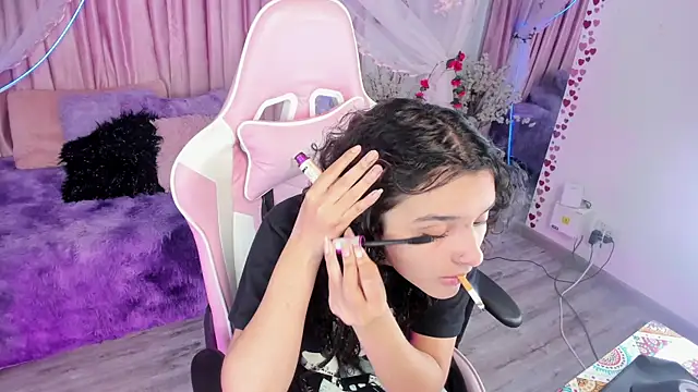 bunny curly online show from September 2025 03:37:01 PM