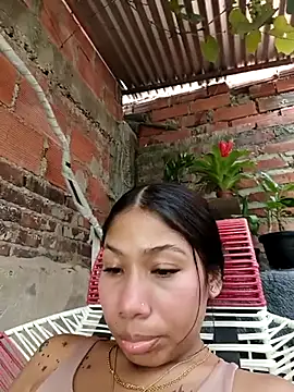 Rous-squir online show from December 2025 07:13:01 PM