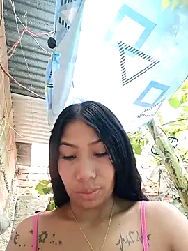 Rous-squir online show from October 2025 01:01:02 PM