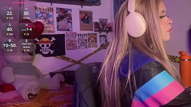 PixelKitty  online show from April 2026 02:40:01 AM