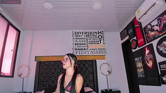 lesly cutee online show from November 2025 12:09:02 PM