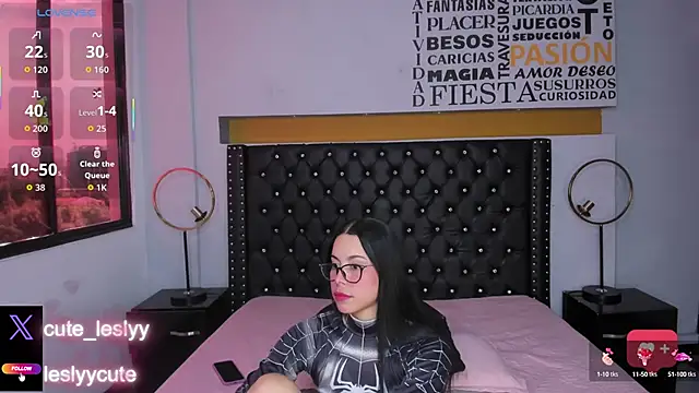 lesly cutee online show from September 2025 01:09:02 PM