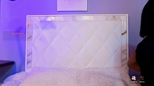 Hanzking01 online show from May 2026 06:28:01 AM