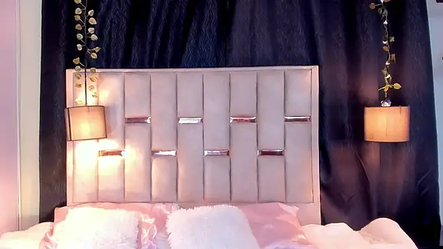 Hanzking01 online show from November 2025 02:43:01 AM