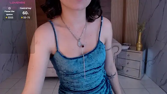 venuss09 s online show from November 2025 08:53:02 PM