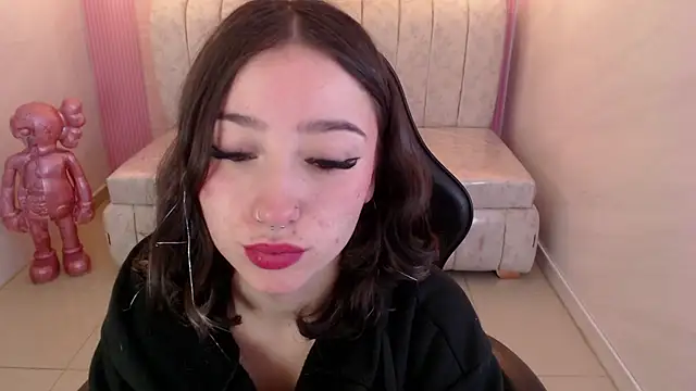 venuss09 s online show from February 2026 01:43:01 PM