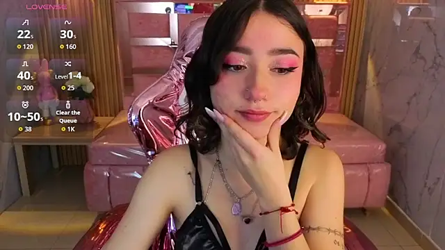 venuss09 s online show from November 2025 01:55:01 PM