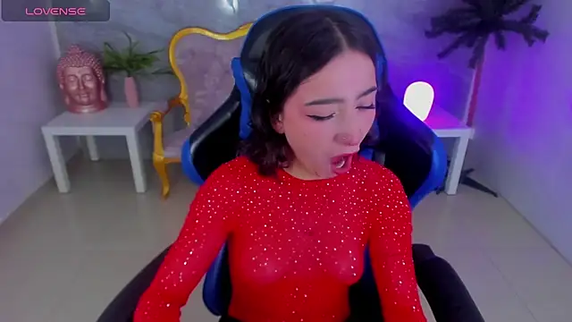 venuss09 s online show from November 2025 01:48:02 PM