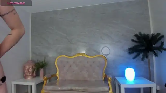 venuss09 s online show from November 2025 01:42:02 AM