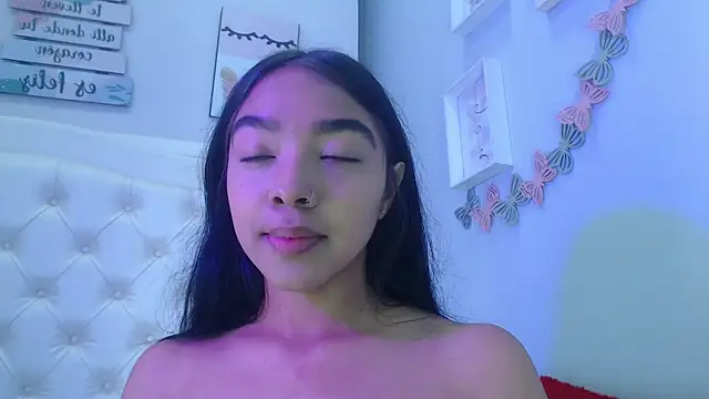 pocahontamoon online show from September 2025 01:14:01 PM