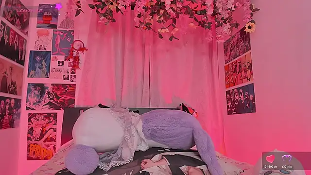 FluffyMelons online show from April 2026 11:09:02 PM